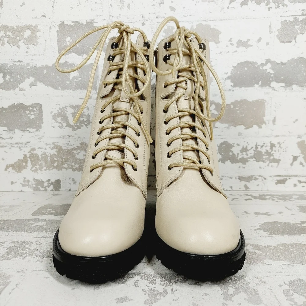 NEW Seychelles Womens Irresistible Off White Black Lace Up Ankle Boots O433 - Picture 3 of 11